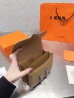 Hermès Constance Swift cowhide leather Earthy yellow size: 19cm - Image 4