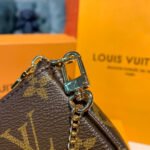 Louis Vuitton Courchevel Mini Pochette Accessoires M68490 - Image 8