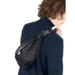 Louis Vuitton M44336 Discovery Bumbag - Image 2