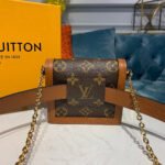 Louis Vuitton Bumbag Dauphine BB M68621 - Image 4