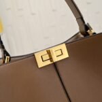 Ladies classic fashion handbag - Image 7