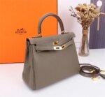 Hermès Kelly Togo Calf Gold hardware Elephant grey size: 25Cm/ 28Cm - Image 5
