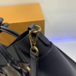 Louis Vuitton On My Side Bag M55933 - Image 4