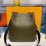 Louis Vuitton Calfskin Leather Lockme Bucket M55439 - Image 4