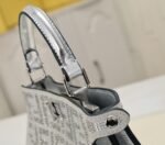 Women’s Fashion Classic Crossbody Bag - Image 7