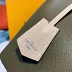 Louis Vuitton Calfskin Leather Lockme Bucket M55439 - Image 7