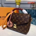 Louis Vuitton Monogram Canvas Pochette Metis M43984 - Image 3