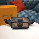 Louis Vuitton Bumbag Dauphine M67696 - Image 2