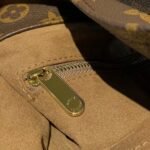 Louis Vuitton Monogram Canvas And Python Artsy MM M44010 - Image 7