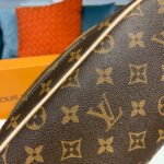 Louis Vuitton Monogram Canvas King Size Toiletry Bag M47528 - Image 6
