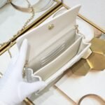 Women’s Fashion Pearl Clutch - Image 2
