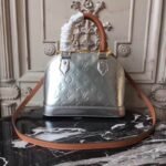 Louis Vuitton Monogram Vernis Alma BB M91606 - Image 4