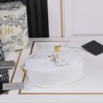 New women’s fashionable white crossbody handbag - Image 2