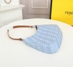 Ladies fashion classic handheld crossbody bag - Image 4