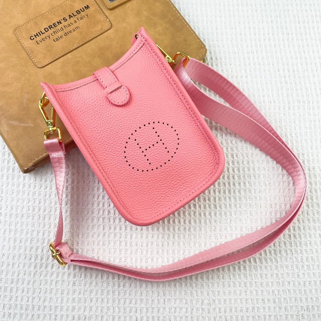 42e35485c09bd6f25d57044cec2ca2ddcf7dcef7 Hermès Evelyn TOGO mini phone bag Pink 336 size: 18*12.5*4cm - Image 1