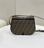 Ladies classic fashion handheld crossbody bag - Image 3