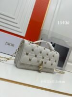 Ladies Fashion Butterfly Bracelet Bag - Image 6