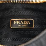 PRADA SAFFIANO LUX RE-EDITION 2005 SHOULDER BAG BLACK (22*17*6cm) - Image 6