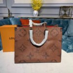 Louis Vuitton Onthego GM M44576 - Image 4
