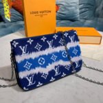 Louis Vuitton LV Escale Pochette Double Zip M69124 - Image 3