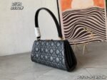 Ladies new fashion handbag - Image 8