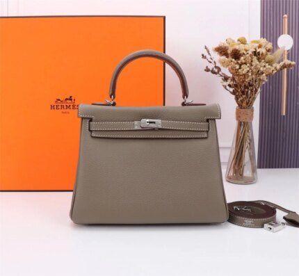 Hermès Kelly Togo Calf Sliver hardware Elephant grey size: 25Cm/ 28Cm