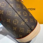 Louis Vuitton Monogram Petit Bucket M42238 - Image 6