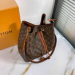 Louis Vuitton Monogram Canvas NeoNoe M44021 - Image 4