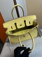 Hermès Birkin Togo Calf Gold - Image 7