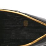 PRADA TESSUTO NYLON BRUSHED CALFSKIN RE-EDITION 2002 SHOULDER BAG BLACK (24*11*6cm) - Image 4