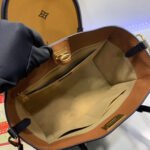 Louis Vuitton On My Side M53823 - Image 10