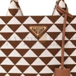 PRADA JACQUARD SAFFIANO TRIANGOLO SYMBOLE EMBROIDERED SMALL TOTE TOBACCO TALCO (28*22*9cm) - Image 6