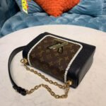 Louis Vuitton Twist MM M44837 - Image 6