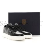 PRADA VITELLO SOFT TRIANGLE LOGO LOW TOP 45MM SNEAKERS 40 BLACK WHITE - Image 2