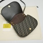 Ladies Fashion Classic Chain Handbag - Image 3