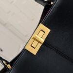 Ladies classic fashion handbag - Image 8