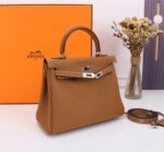 Hermès Kelly Togo Calf Sliver hardware Golden brown size: 25Cm/ 28Cm - Image 3