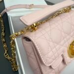 Ladies versatile fashionable hand chain bag - Image 4