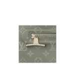 Louis Vuitton Camera Bag M43884 - Image 3