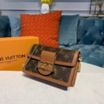 Louis Vuitton Monogram Canvas Dauphine Chain Wallet M68746 - Image 3