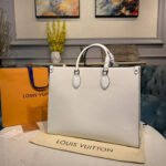 Louis Vuitton Epi Leather Onthego MM M56080 M56081 M56229 - Image 2