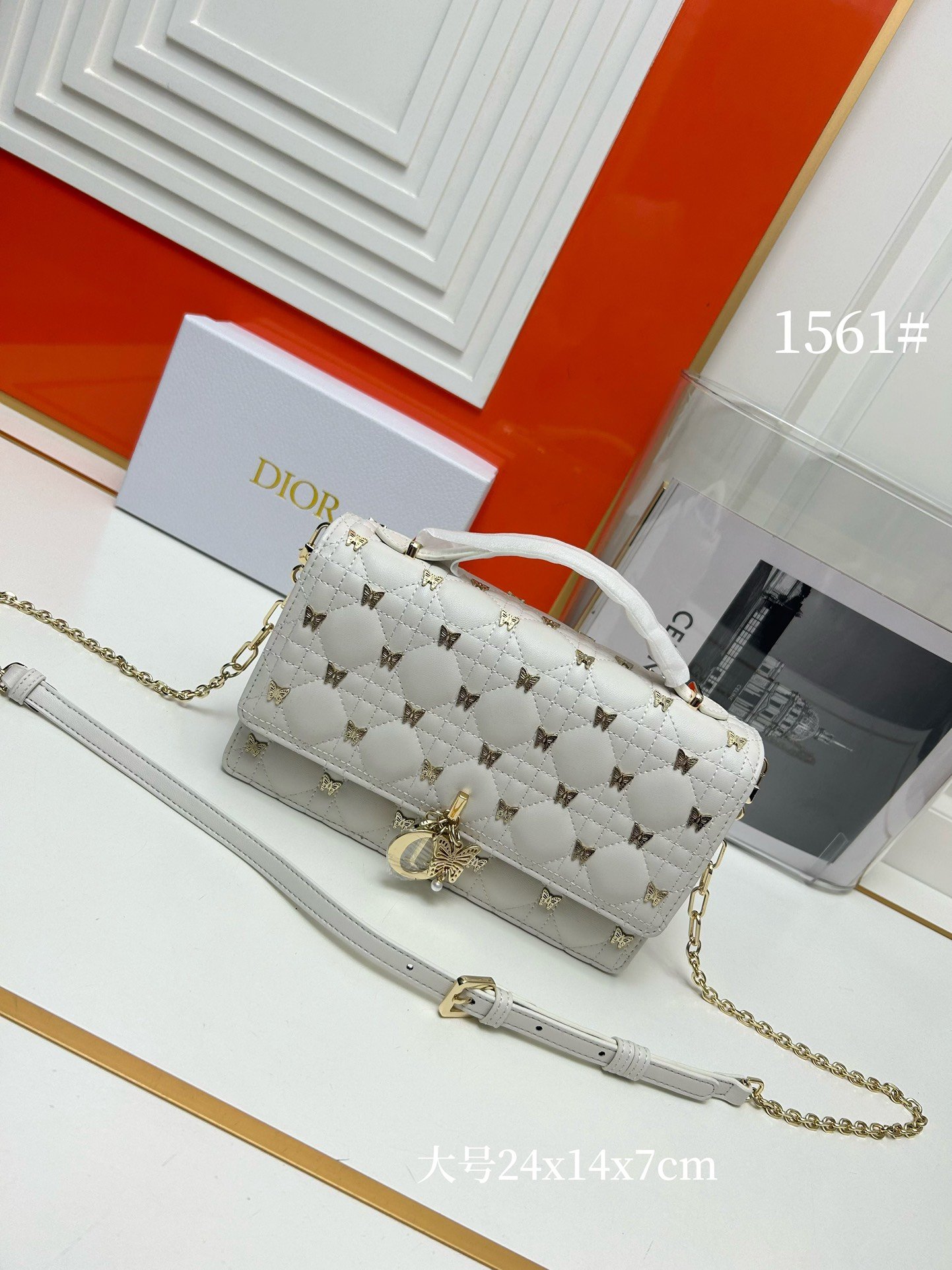 aa1c0d1dbc98d9c6c67552c3474300dc289f5112 Ladies Fashion Butterfly Bracelet Bag - Image 1