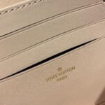 Louis Vuitton Shanghai Double Zip Pochette M67561 - Image 8