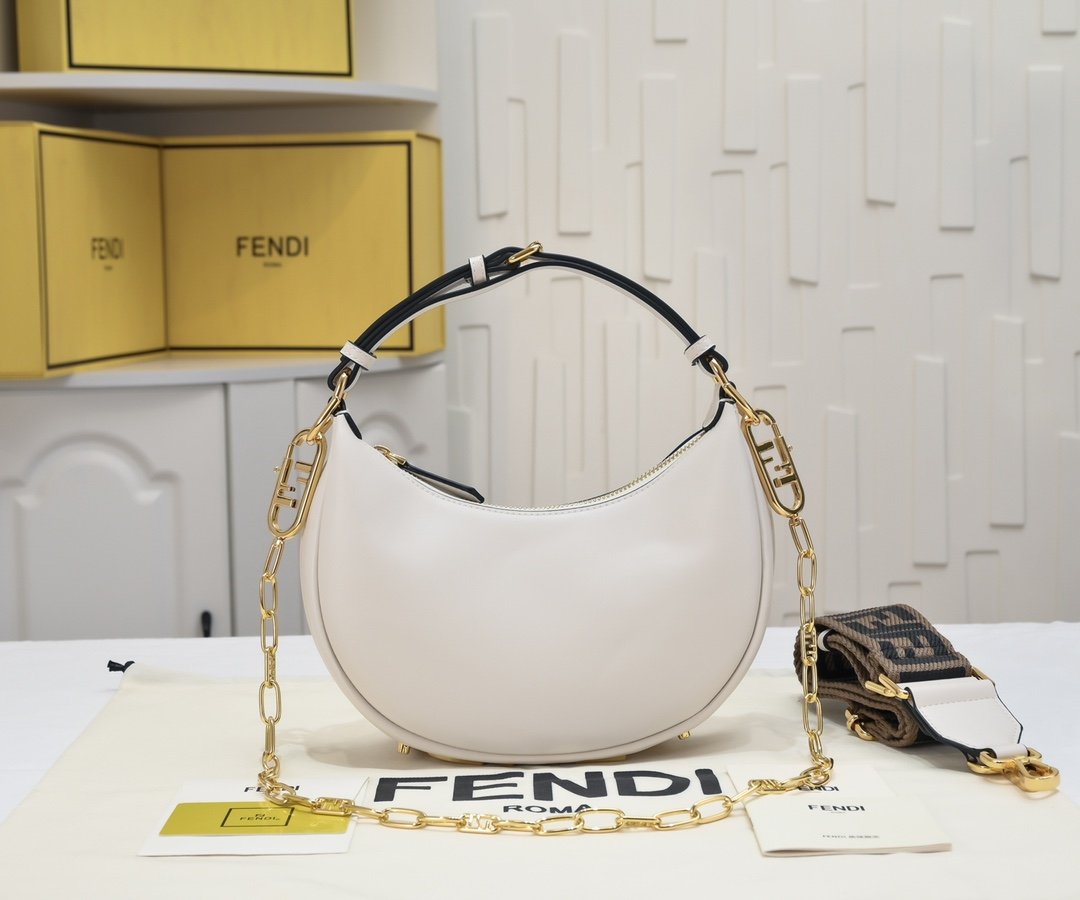 b0900a3b1030cefab292d160e52a5bcfd76a1b8e Ladies classic fashion armpit bag - Image 1