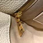 Louis Vuitton On My Side M55302 - Image 8