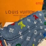 Louis Vuitton New Wave Chain Pochette M67531 - Image 6