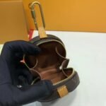 Louis Vuitton Monogram Canvas Round Case M68524 - Image 9