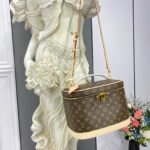 Louis Vuitton Monogram Canvas Nice Cosmetic M47280 - Image 3