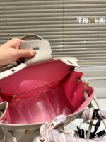 Hermès Birkin Togo Calf Gold Hardware Cream White size: 30Cm/ 25Cm - Image 8