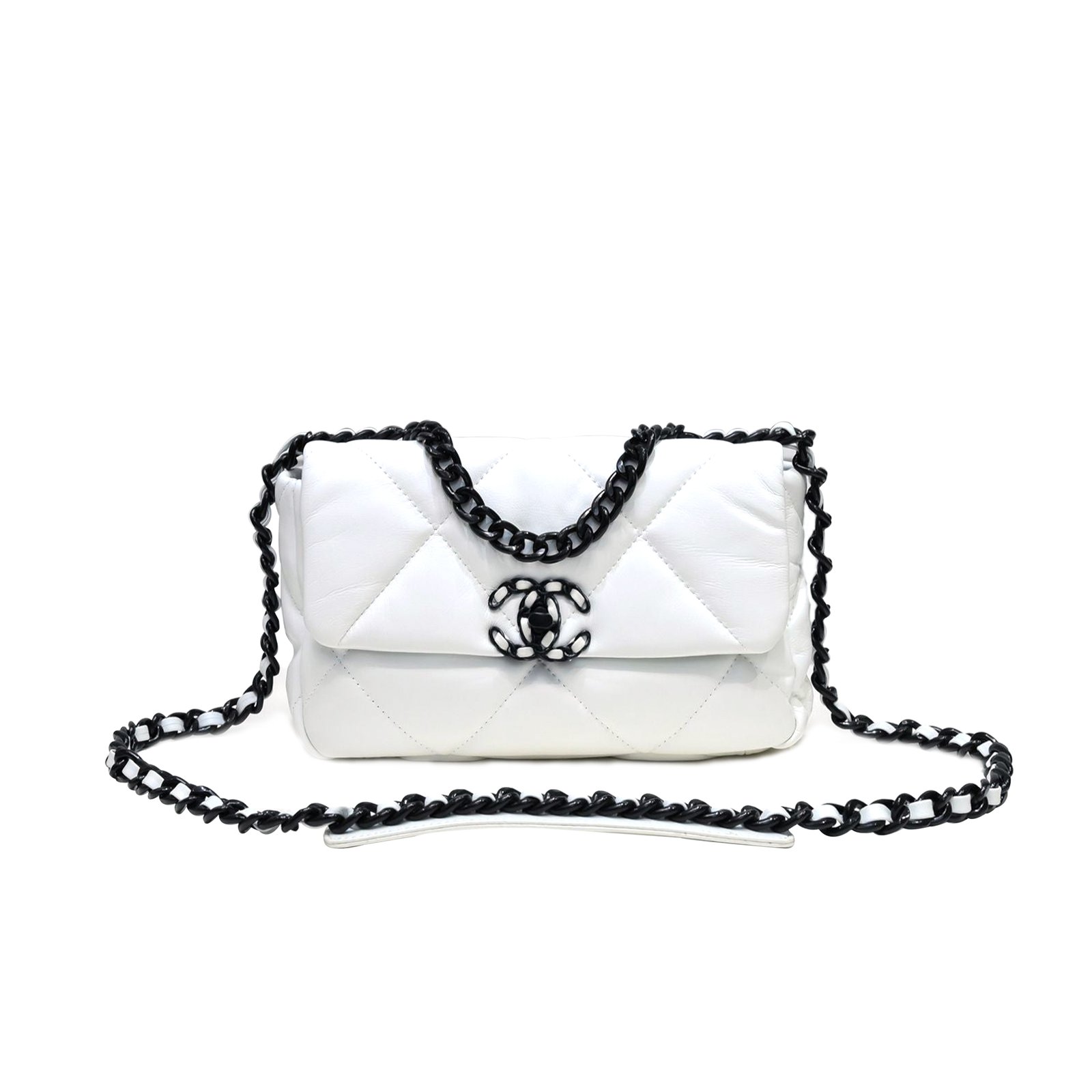 bf518d84e11857fa5006d66e0259f12fbdb1171c CHANEL 19 FLAP BAG WHITE BLACK HARDWARE AS1160 (26*16*9cm) - Image 1